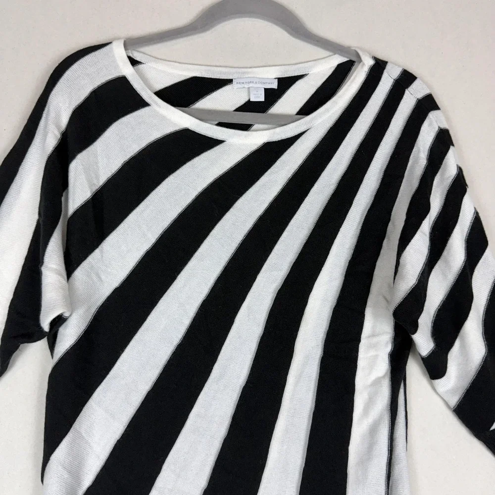 New York‎ & Company Sweater Womens Medium Black Stripe Tunic 3/4 Sleeve Dolman